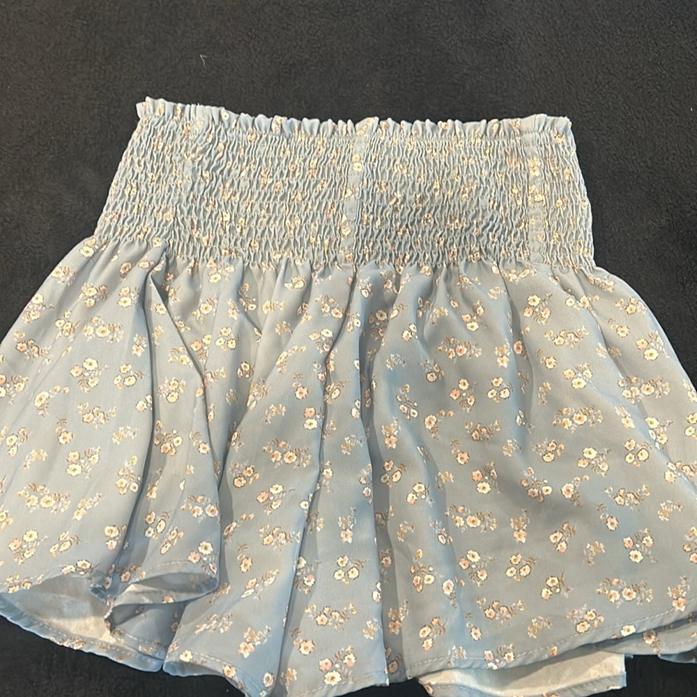 Blue flower pattern skort - Picture 2 of 3